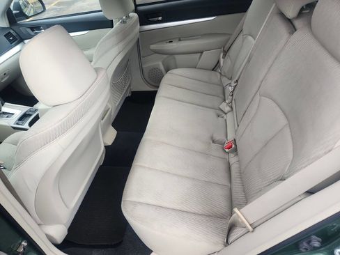 Used 2011 Subaru Outback 2.5i Premium image 5