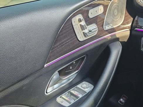 Used 2020 Mercedes-Benz GLS 580 4MATIC image 27