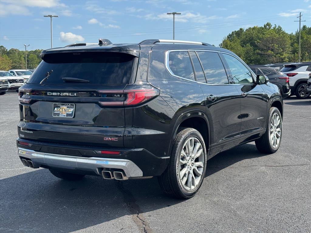 Used 2026 GMC Acadia Denali w/ Super Cruise Package FWD image 3