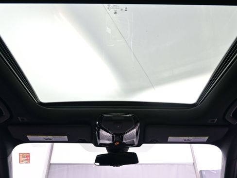 Used 2025 BMW 330i xDrive Sedan image 19