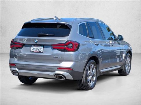 Used 2024 BMW X3 xDrive30i w/ Premium Package AWD/4WD image 5