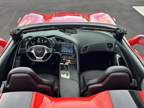 Used 2018 Chevrolet Corvette Grand Sport image 16