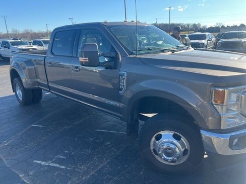 Used 2022 Ford F350 Lariat w/ Lariat Ultimate Package image 1