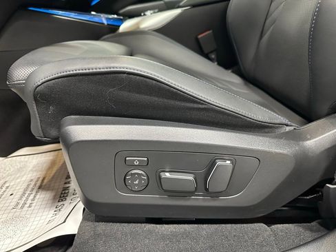 Used 2025 BMW X3 xDrive30i w/ M Sport Package image 12