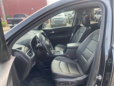 Used 2020 Chevrolet Equinox Premier AWD/4WD image 16