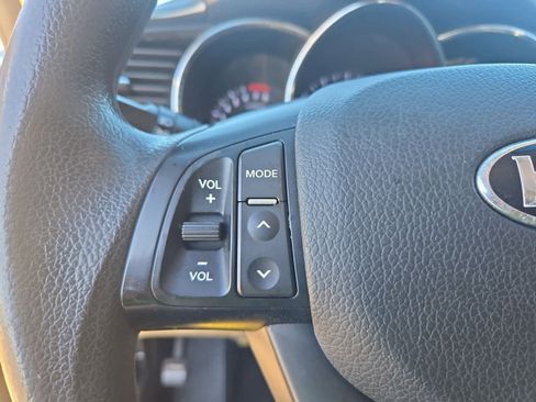 Used 2013 Kia Optima LX image 22