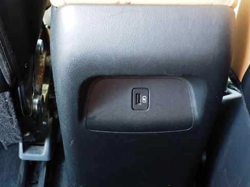 Used 2023 Nissan Sentra SV w/ SV Premium Package FWD image 15