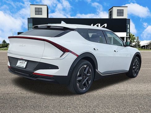 New 2025 Kia EV6 Light image 5