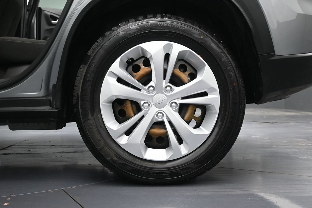 Certified 2024 Chevrolet Trax LS FWD image 14