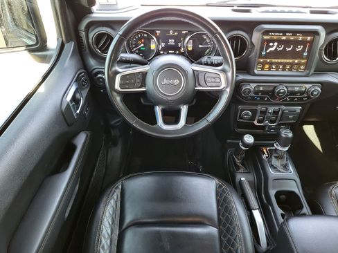 Used 2021 Jeep Wrangler Unlimited Sahara AWD/4WD image 23