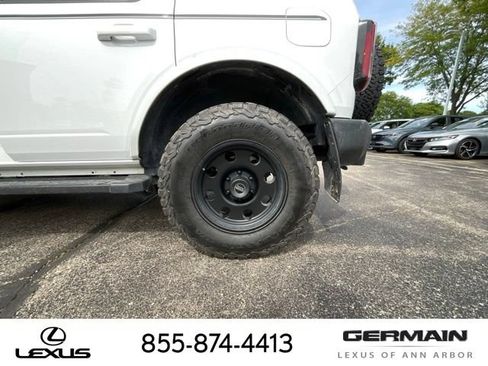 Used 2024 Ford Bronco Outer Banks AWD/4WD image 23