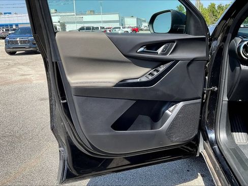 Used 2026 Chevrolet Equinox LT w/ Convenience Package II AWD/4WD image 19