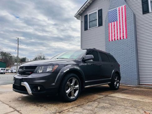 Used 2016 Dodge Journey Crossroad image 2