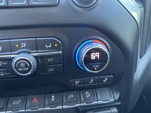 Used 2022 Chevrolet Silverado 1500 LTZ image 20