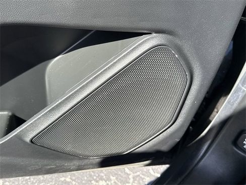 Certified 2021 Ford Explorer XLT w/ Equipment Group 202A image 23