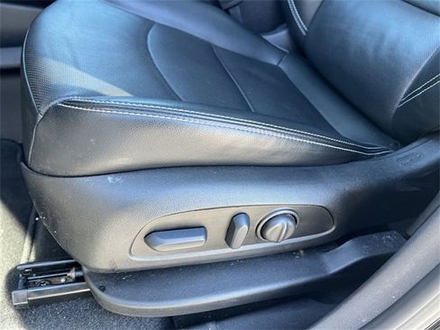 Certified 2022 GMC Terrain SLT w/ Infotainment Package II image 14