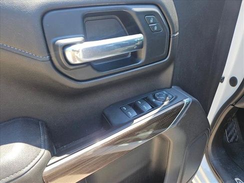 Used 2021 Chevrolet Silverado 1500 LT RWD image 14