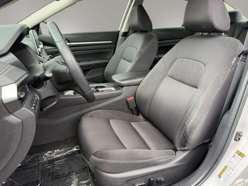 Used 2019 Nissan Altima 2.5 SV AWD/4WD image 16