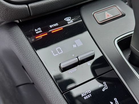 Certified 2024 Porsche Macan GTS AWD/4WD image 18