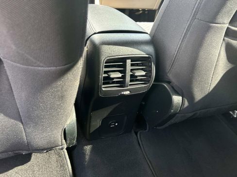 Used 2021 Ford Escape SE AWD/4WD image 19