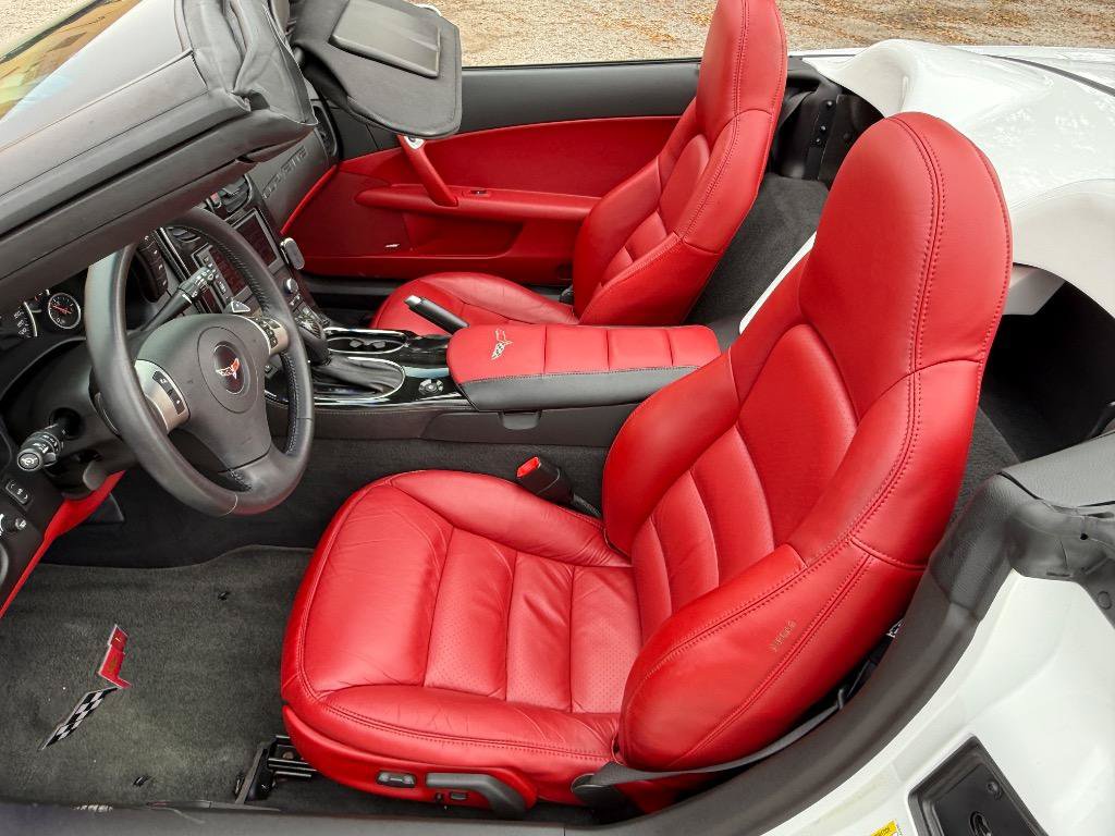 Used 2009 Chevrolet Corvette Convertible w/ Preferred Equipment Group RWD image 23