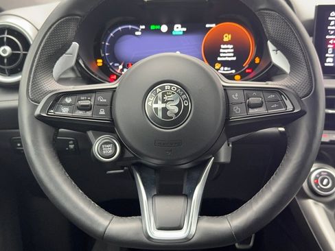 New 2024 Alfa Romeo Tonale Veloce image 17