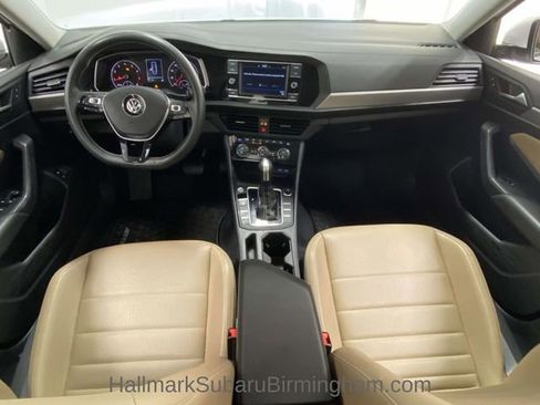 Used 2021 Volkswagen Jetta image 10