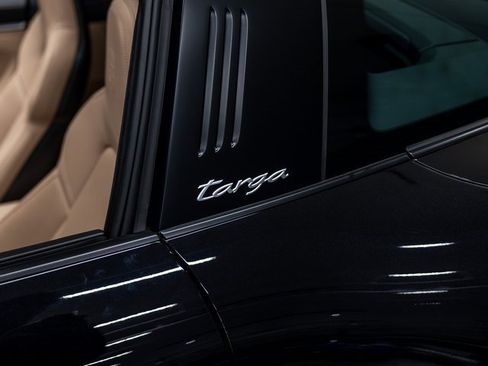 Certified 2024 Porsche 911 Targa 4S image 21