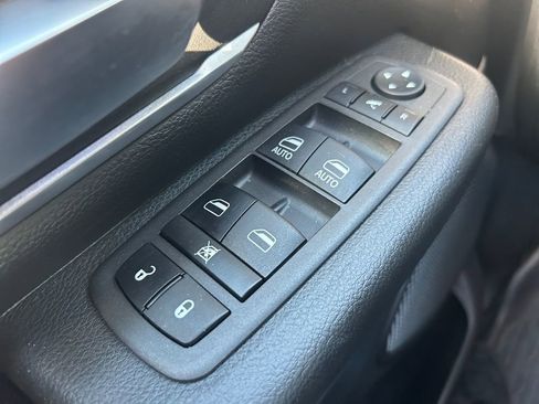 Used 2022 RAM 1500 Big Horn image 23