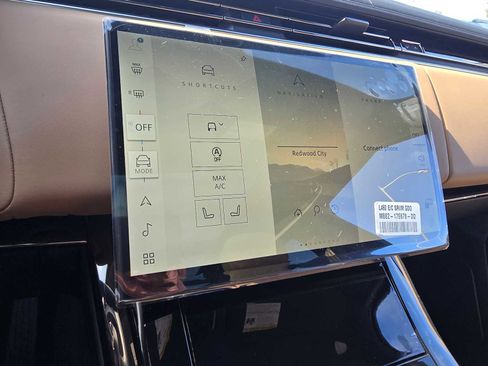 New 2026 Land Rover Range Rover Sport SE image 28