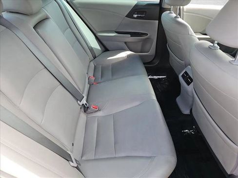Used 2016 Honda Accord Touring image 26