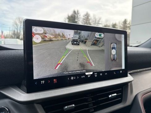 Certified 2025 Ford Explorer ST-Line AWD/4WD image 31