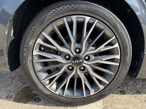 Used 2023 Kia Forte GT-Line w/ GT-Line Premium Package image 7