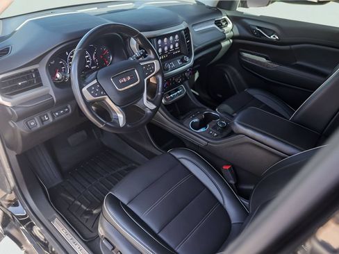 Used 2021 GMC Acadia Denali w/ Denali Technology Package FWD image 13