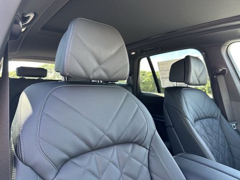 New 2026 BMW X5 xDrive50e w/ M Sport Package image 24