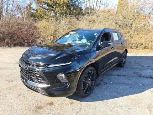 Used 2023 Chevrolet Blazer RS image 1