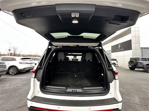 Certified 2022 Lincoln Navigator Reserve image 41