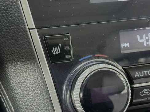 Used 2018 Subaru Legacy 2.5i Premium image 20