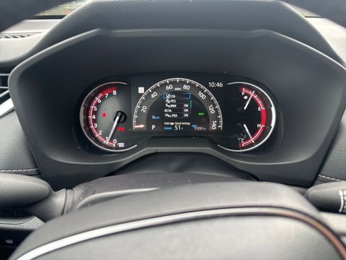 Used 2025 Toyota RAV4 XLE image 38