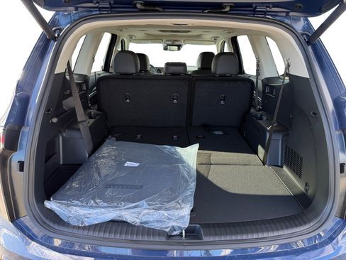 New 2025 Kia Telluride EX image 17