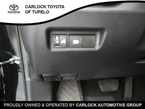 Used 2021 Toyota RAV4 XLE FWD image 19