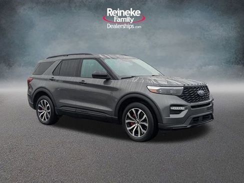 Used 2023 Ford Explorer ST w/ ST High-Performance Pack image 3