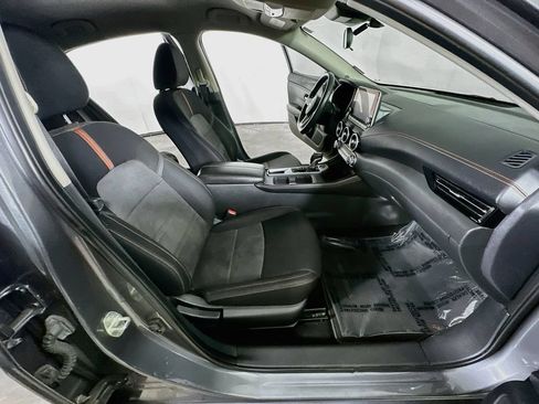 Used 2021 Nissan Sentra SR w/ Lighting Package FWD image 12