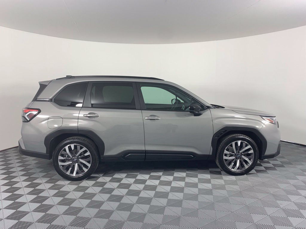 Used 2026 Subaru Forester Touring AWD/4WD image 7