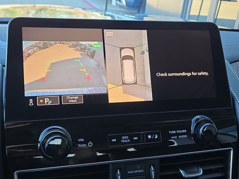 Used 2024 INFINITI QX80 Premium Select w/ Cargo Package image 27