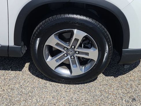 Certified 2025 Honda Pilot EX-L image 10