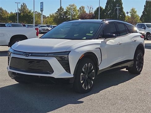 New 2025 Chevrolet Blazer EV RS image 1