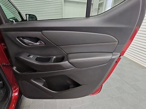 Used 2020 Chevrolet Traverse LT FWD image 37