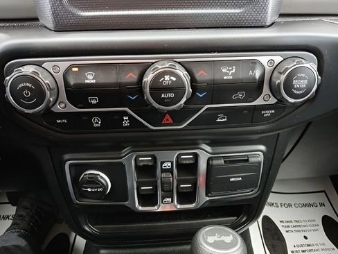 Used 2021 Jeep Wrangler Unlimited Sport AWD/4WD image 14