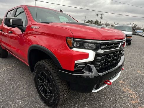 New 2026 Chevrolet Silverado 1500 ZR2 image 3